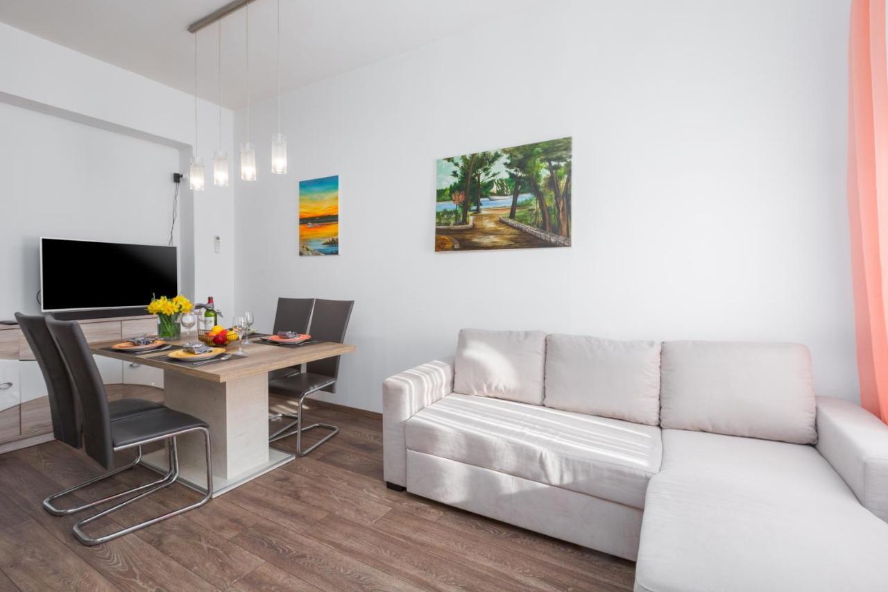 Apartment Caterina ロヴィニ エクステリア 写真