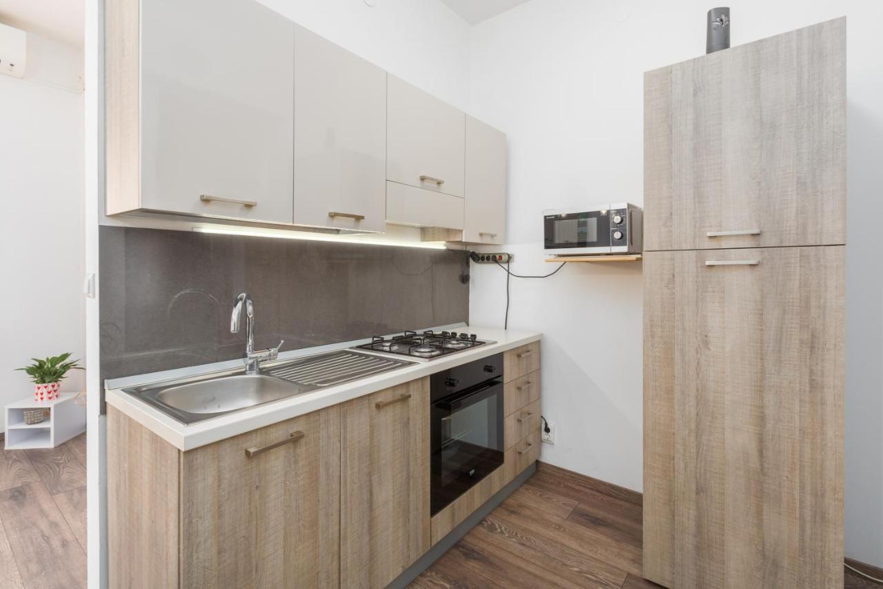 Apartment Caterina ロヴィニ エクステリア 写真