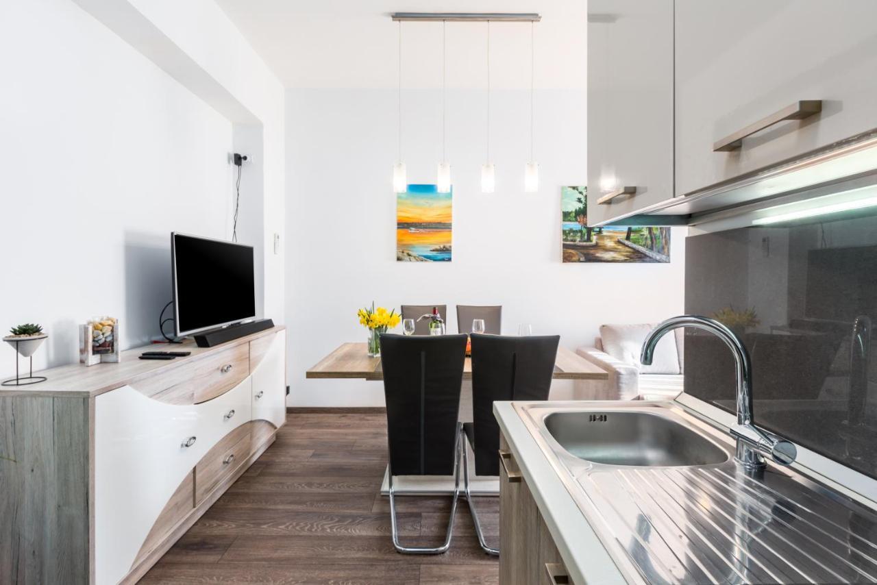 Apartment Caterina ロヴィニ エクステリア 写真